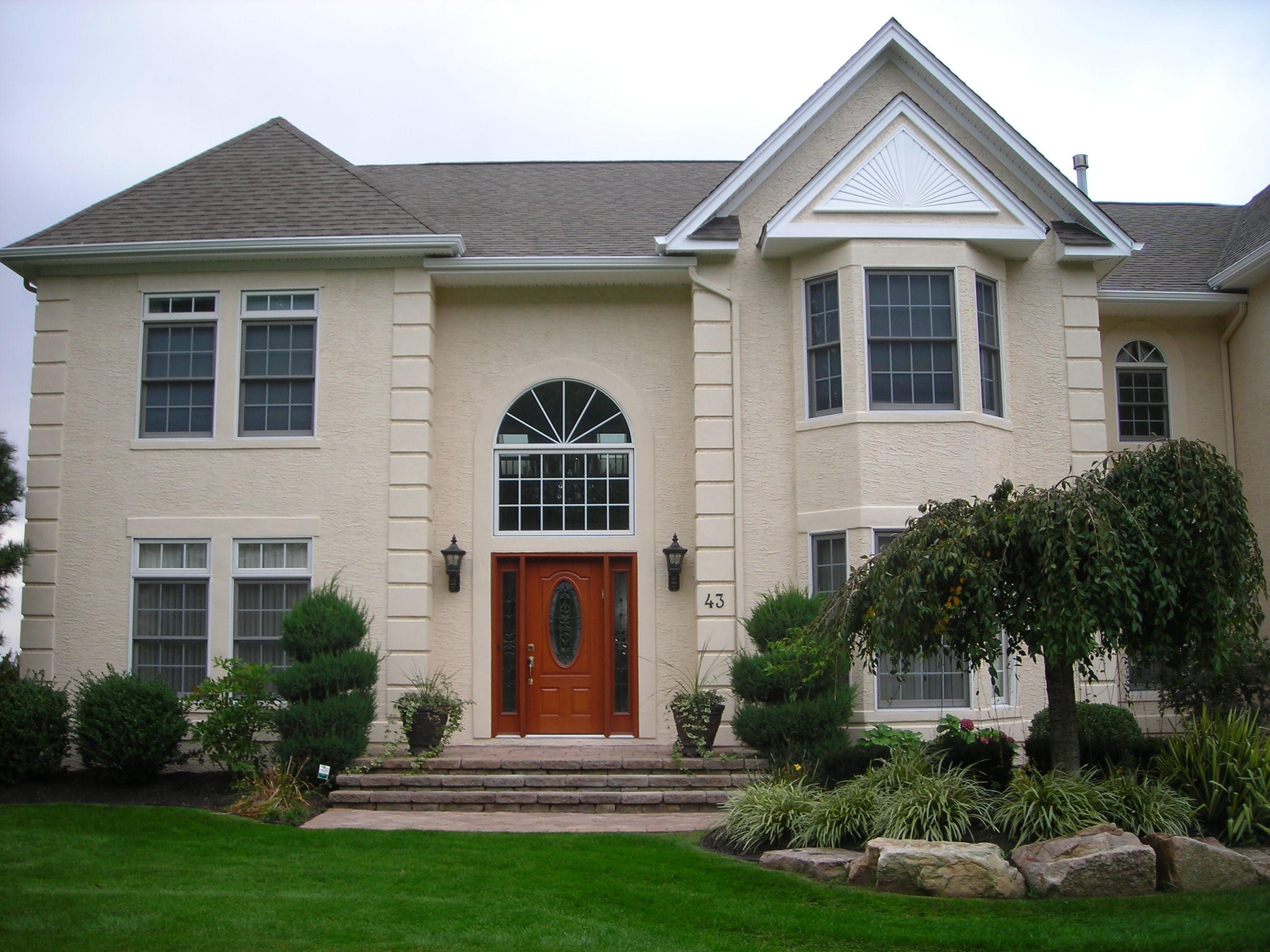 Why Ceramic Exterior Painting is the Best Investment for Your Home's Longevity